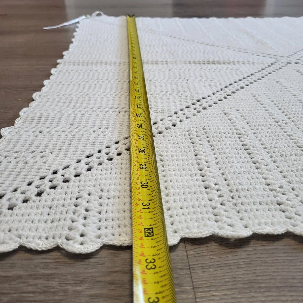 Handmade Crochet White Vintage Baby Receiving Blanket Scalloped Edge 32x32